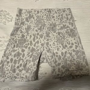 Lululemon biker shorts